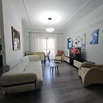 Xplore Xpress • Center Apartment
